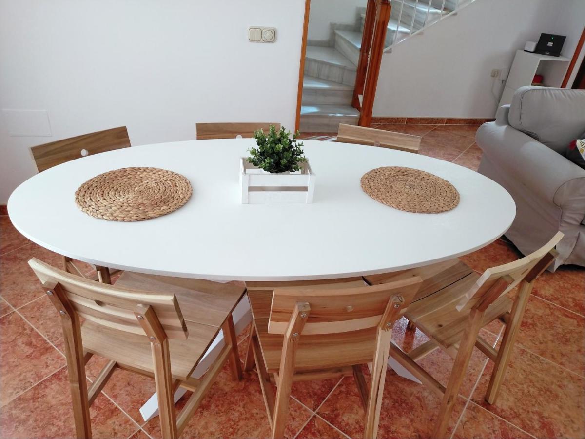 内尔哈Casa Playa, Terraza Y Garaje公寓 外观 照片