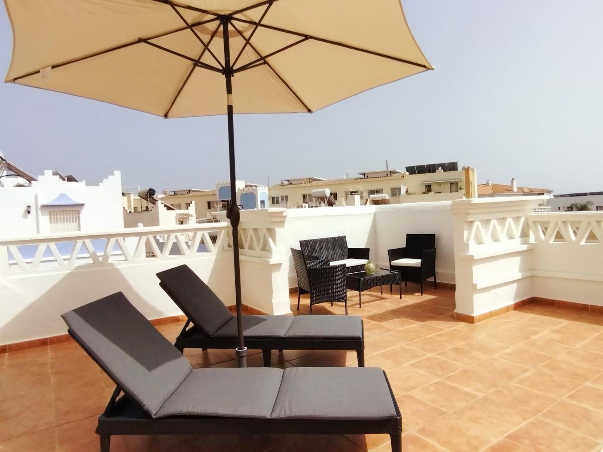 内尔哈Casa Playa, Terraza Y Garaje公寓 外观 照片