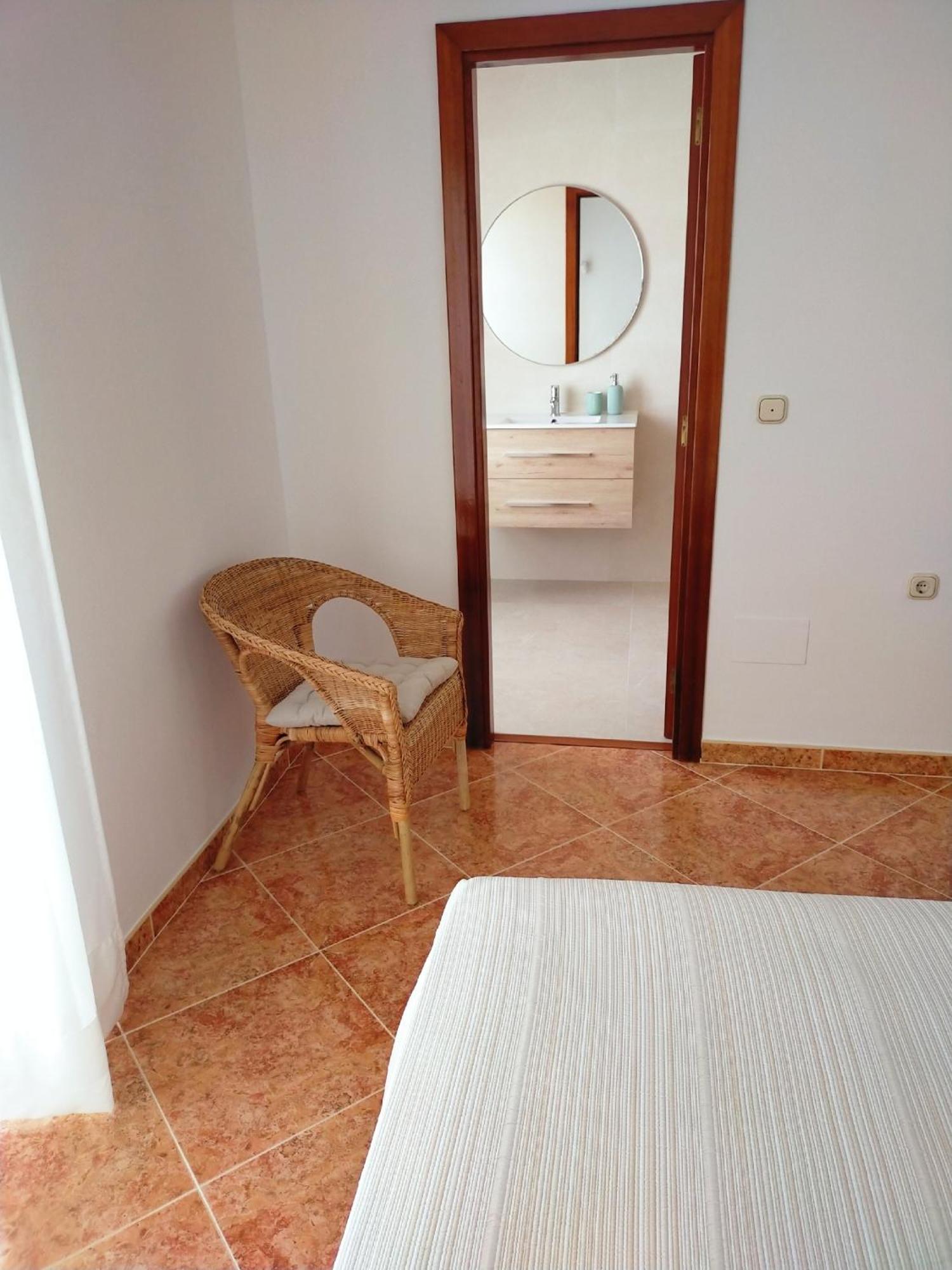 内尔哈Casa Playa, Terraza Y Garaje公寓 外观 照片